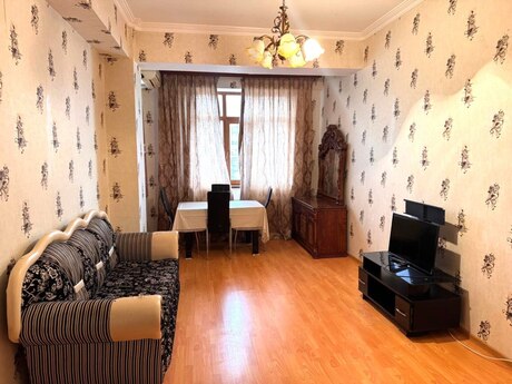 Elan №6347966 - Bakı, Bayıl q., 2 otaqlı, 70 m², 16/16 mərtəbə