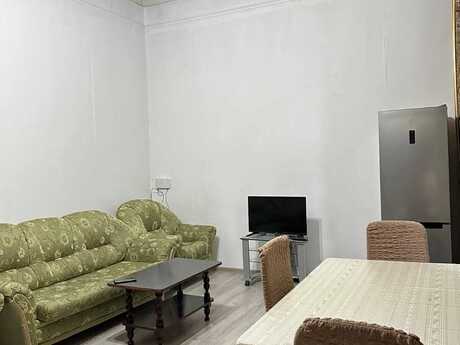 Sahildə 2 otaqlı köhnə tikili mənzil kirayə verilir, 60 m², 750 AZN/ay, şəkil 3 / 10