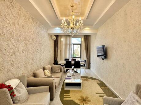 Elan №6348081 - Bakı, 8 Noyabr m., 2 otaqlı, 65 m², 4/7 mərtəbə