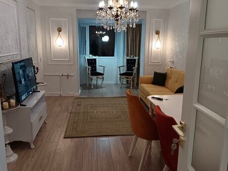 Elan №6348099 - Bakı, İnşaatçılar m., 3 otaqlı, 100 m², 5/5 mərtəbə