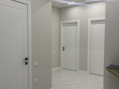 3-комн. новостройка - Насиминский  р. - 94 м²