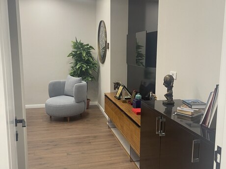 3-комн. новостройка - Насиминский  р. - 94 м²