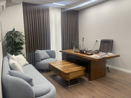 3-комн. новостройка - Насиминский  р. - 94 м²