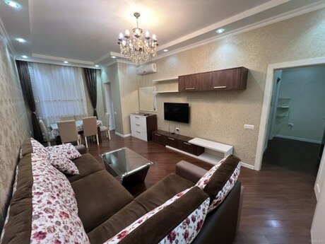 Elan №6348219 - Bakı, 8 Noyabr m., 2 otaqlı, 75 m², 9/18 mərtəbə