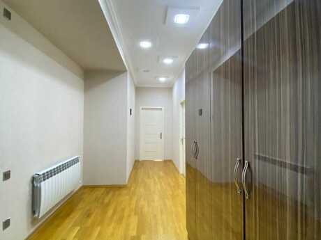 3-комн. новостройка - м. Элмляр Академиясы - 110 м²