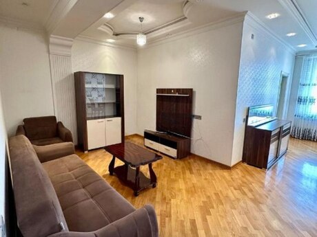 Elan №6348297 - Bakı, Memar Əcəmi m., 4 otaqlı, 147 m², 16/18 mərtəbə