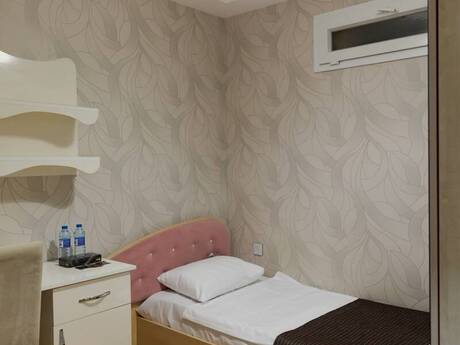 4-комн. новостройка - м. 8 ноября - 110 м²
