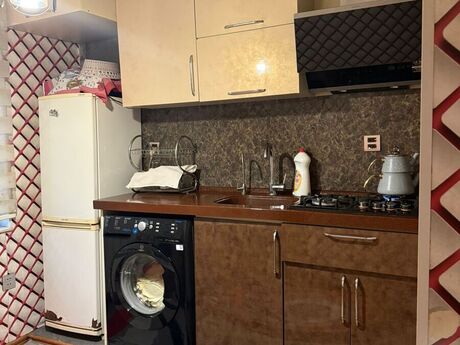 3 otaqlı köhnə tikili - Gənclik m. - 75 m²