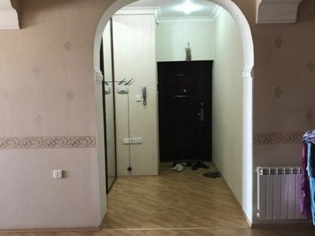 3 otaqlı mənzil, 126 m², 8 Noyabr: 399 000 ₼ 2