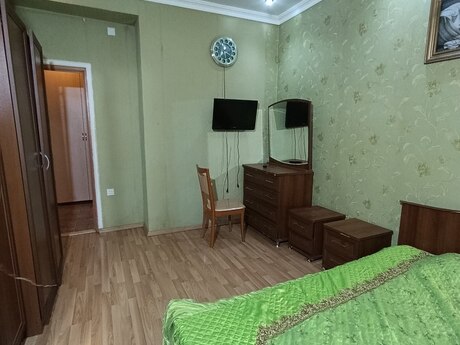 2 otaqlı yeni tikili - İnşaatçılar m. - 65 m²