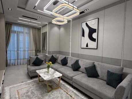 2 otaq · 85 m² · 12/20 mərtəbə, Ağ şəhər