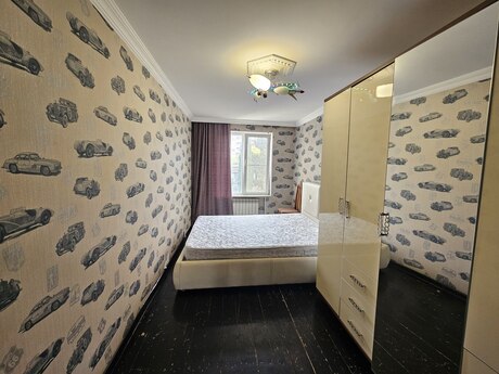 3 otaqlı köhnə tikili - Elmlər Akademiyası m. - 70 m²