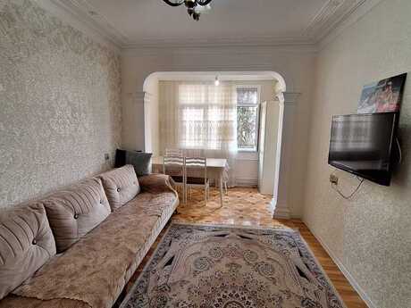 Elan №6349310 - Bakı, Memar Əcəmi m., 2 otaqlı, 55 m², 2/5 mərtəbə