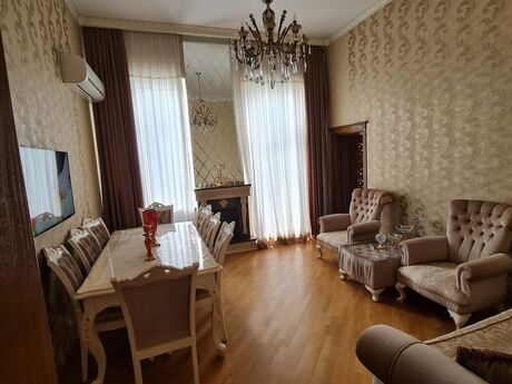 Elan №6349307 - Bakı, 28 May m., 3 otaqlı, 90 m², 3/5 mərtəbə