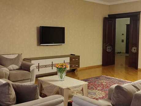 2-room apartment for rent, 120 m², Nizami: 1 099 ₼/mo 2