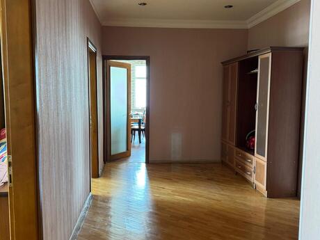 3-room apartment, 140 m², Nizami: 550 000 ₼ 2