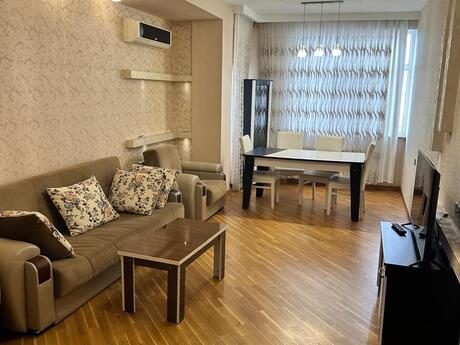 Elan №6349677 - Bakı, Şah İsmayıl Xətai m., 3 otaqlı, 140 m², 12/17 mərtəbə