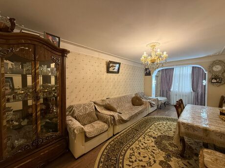 Elan №6349776 - Bakı, Neftçilər m., 4 otaqlı, 100 m², 2/5 mərtəbə