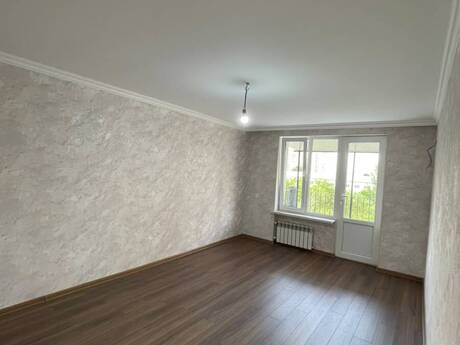 3 otaqlı köhnə tikili - İnşaatçılar m. - 75 m²