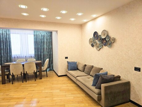 Elan №6349976 - Bakı, Gənclik m., 3 otaqlı, 75 m², 8/9 mərtəbə