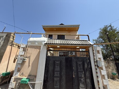 Binəqədidə 5 otaqlı həyət evi satılır, 200 m², 123 000 AZN, şəkil 2 / 12