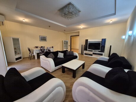 Объявление №6350106 - Баку, м. Низами, 4-комн., 200 м², 20/23 этаж