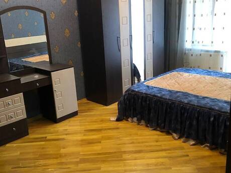 Аренда: 4-комнатная квартира, 170 м², Nizami: 1 350 ₼/мес 4