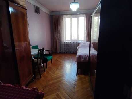 3-комн. вторичка - м. Иншаатчылар - 75 м²