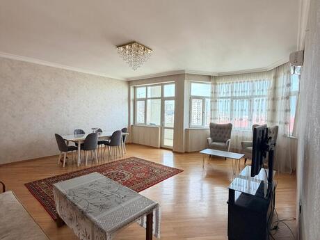 Elan №6350322 - Bakı, 8 Noyabr m., 3 otaqlı, 160 m², 10/18 mərtəbə