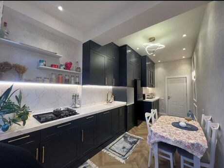 Kirayə 2 otaqlı mənzil, 105 m², Nizami: 1 399 ₼/ay 4