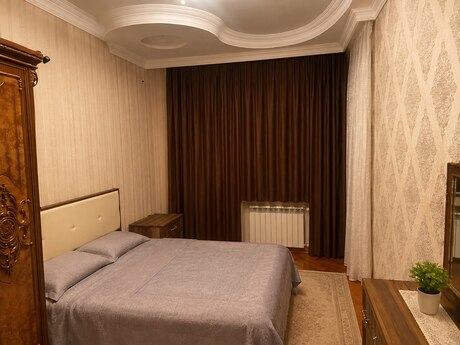 3-комн. новостройка - м. Низами - 125 м²