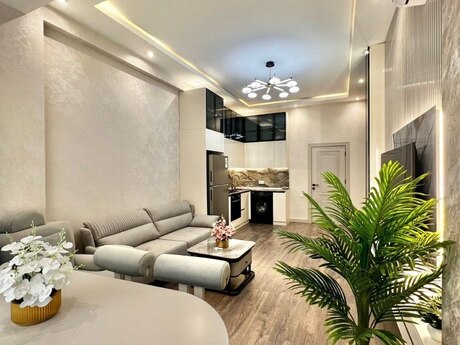 2-комн. новостройка - Насиминский  р. - 71 м²