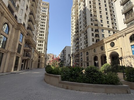 3-комнатная квартира, 140 м², Elmlər Akademiyası: 485 000 ₼ 2