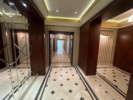 8 otaqlı mənzil, 450 m², 28 May: 1 430 000 ₼ 3
