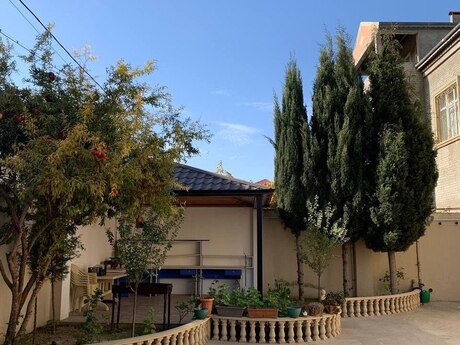6 otaqlı həyət evi/bağ evi - Həzi Aslanov m. - 180 m²
