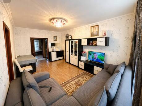 Объявление №6350858 - Баку, м. Халглар Достлугу, 4-комн., 100 м², 5/5 этаж