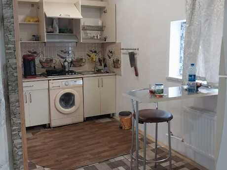 Elan №6350960 - Bakı, İnşaatçılar m., 2 otaqlı, 70 m², 3/3 mərtəbə