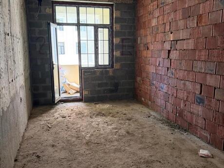 2-room new-build apartment for sale in Renessans Palace, 68 m², 274 000 AZN, photo 3 / 4
