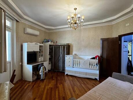 2 otaqlı köhnə tikili - Elmlər Akademiyası m. - 40 m²