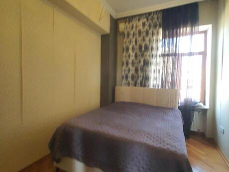 3 otaqlı mənzil, 110 m², Sahil: 450 000 ₼ 3