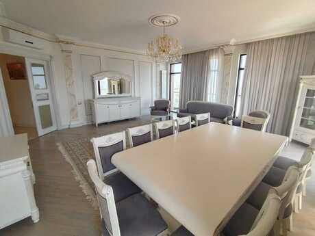 Elan №6351181 - Bakı, Yasamal r., 4 otaqlı, 210 m², 16/18 mərtəbə