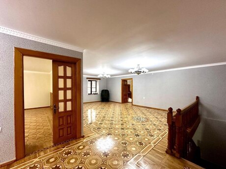 Elan №6351249 - Bakı, Sahil m., 6 otaqlı, 250 m², 2/2 mərtəbə