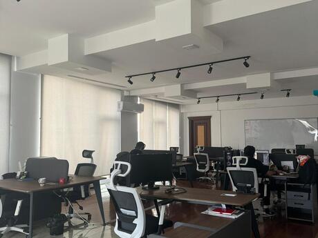 Elan №6351280 - Bakı, 28 May m., 3 otaqlı, 250 m²