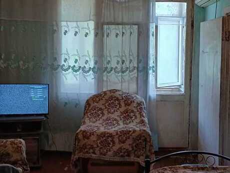 Elan №6351296 - Bakı, Memar Əcəmi m., 2 otaqlı, 45 m², 2/5 mərtəbə