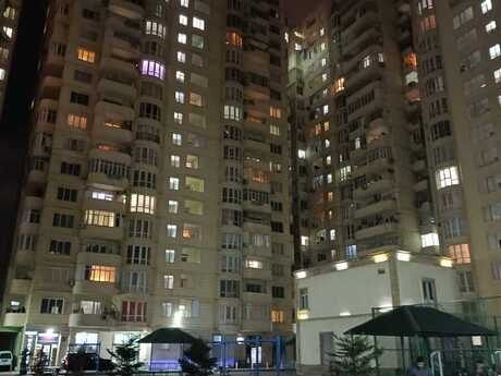 Elan №6351446 - Bakı, 8 Noyabr m., 3 otaqlı, 122 m², 18/19 mərtəbə
