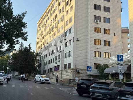 Elan №6351437 - Bakı, Nizami m., 2 otaqlı, 68 m², 5/9 mərtəbə
