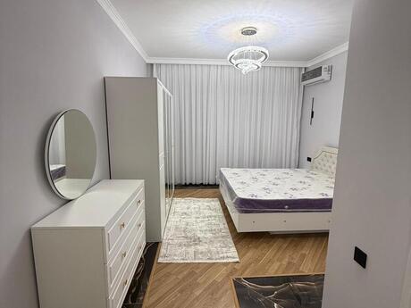 3-room apartment for rent, 110 m², 28 May: 1 500 ₼/mo 5