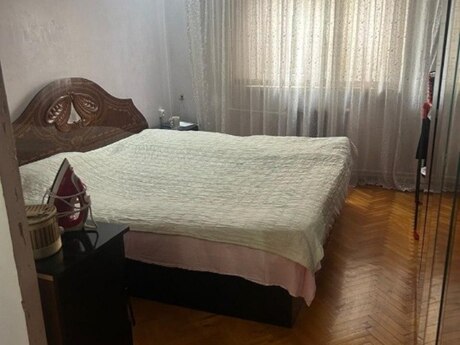 2 otaqlı köhnə tikili - Gənclik m. - 52 m²