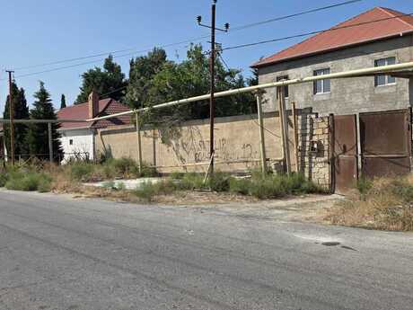 8 otaqlı həyət evi/bağ evi - Şüvəlan q. - 305 m²