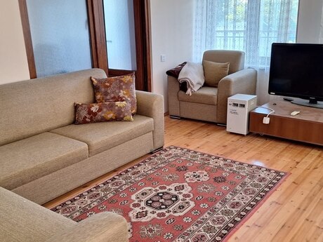 Elan №6351730 - Bakı, Novxanı q., 6 otaqlı, 200 m²